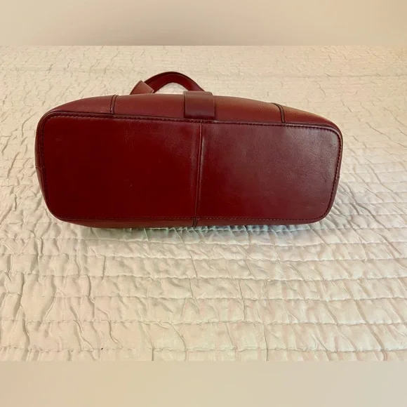 Etienne Aigner Burgundy Leather Shoulder Bag - Picture 3 of 15